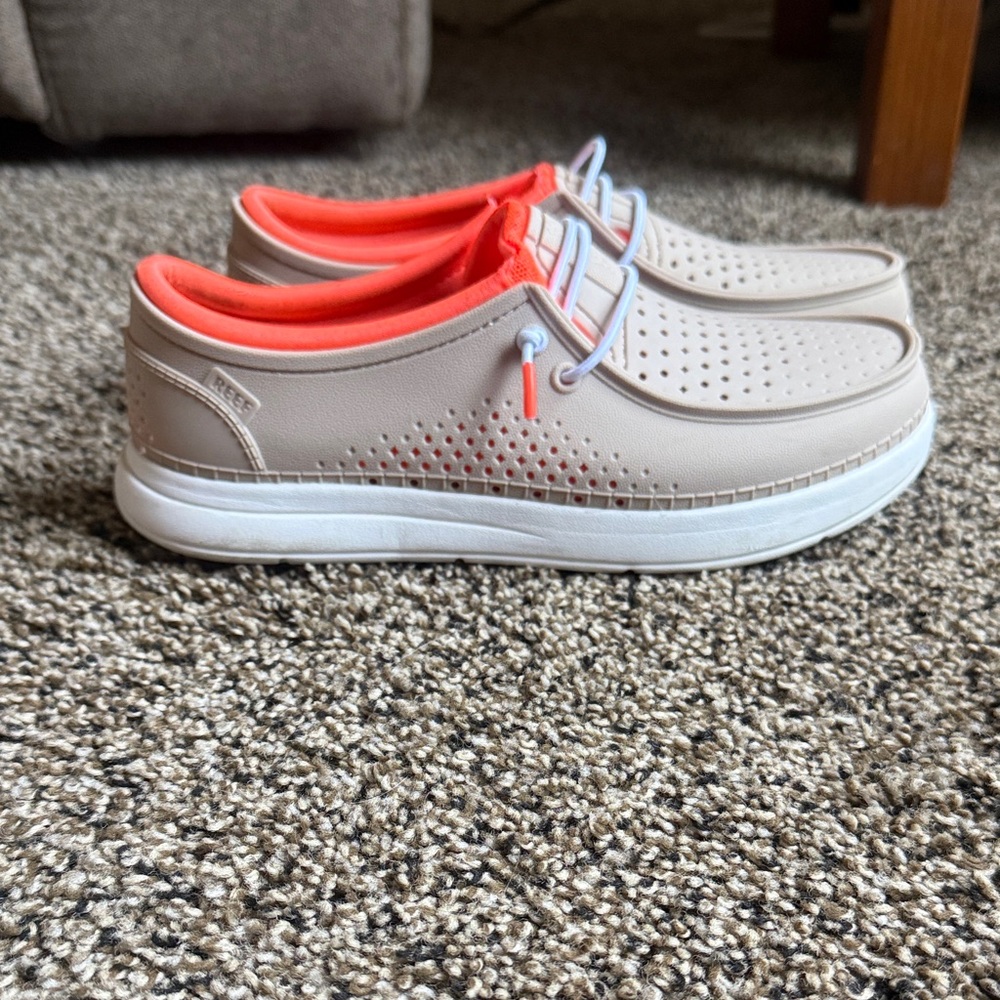 Reef women’s shoes